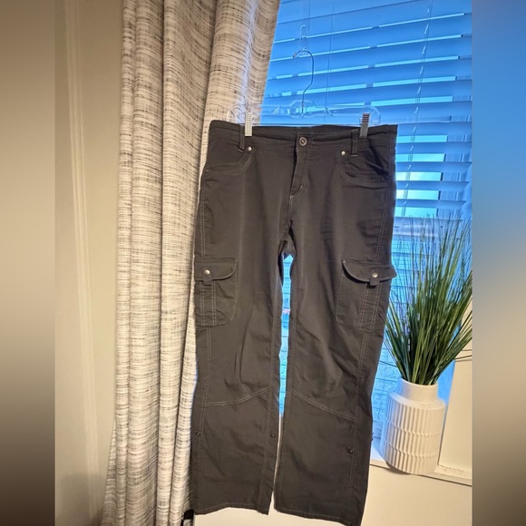 Kuhl Pants - Kuhl Women's Gray Cargo Pants/Hiking/OutdoorSize 12